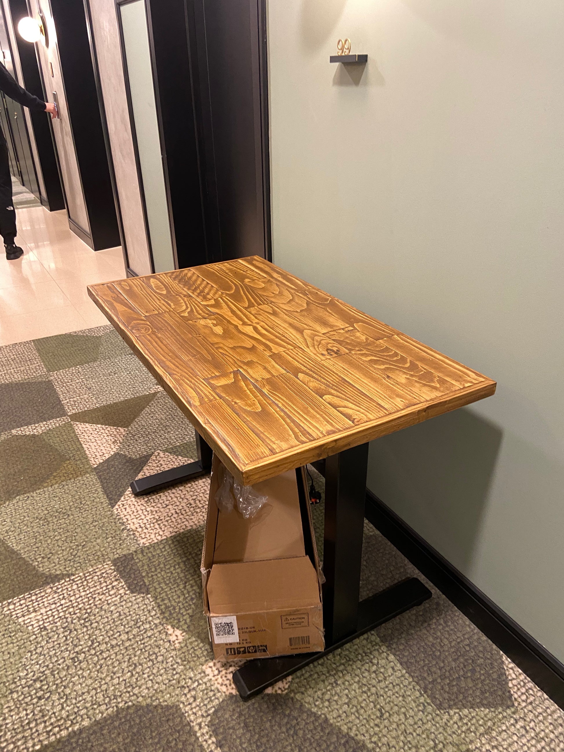 Adjustable height desk with reclaimed wood top and electric legs, featuring LED smart handset with memory presets and child lock – handcrafted sit-stand desk for home or office.