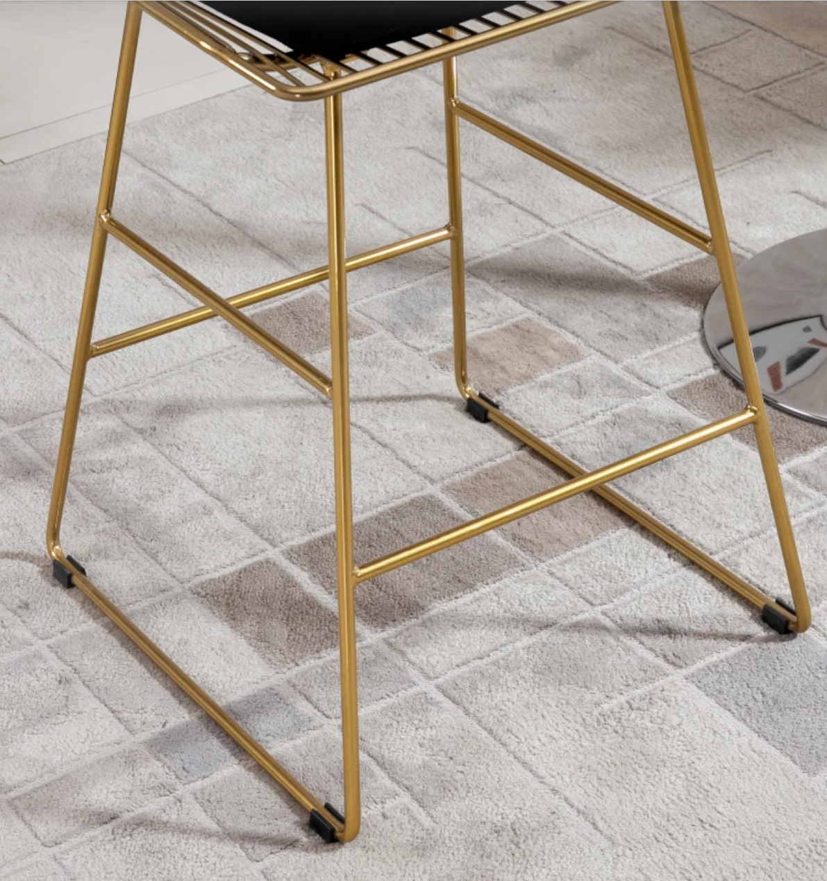 Modern gold bar stools with backrest and black cushion – set of 2 counter height chairs for kitchen or breakfast bar